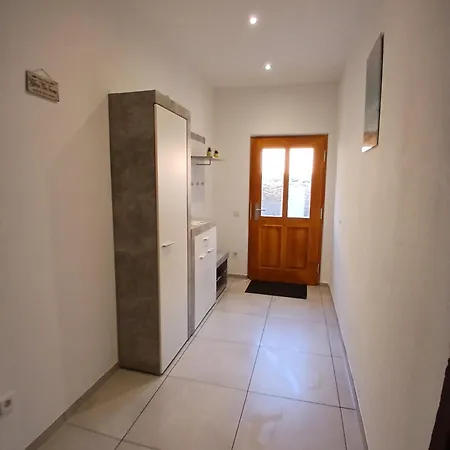 M&m Mit Garten Ebenerdig 110qm 3 2x Bad Apartman *